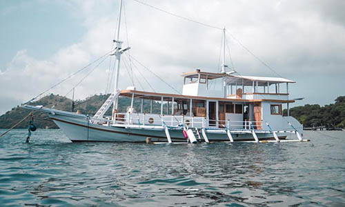 Bajo Sunset, Komodo Private Cruise