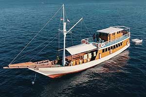 Segara Private Phinisi Yacht Charter